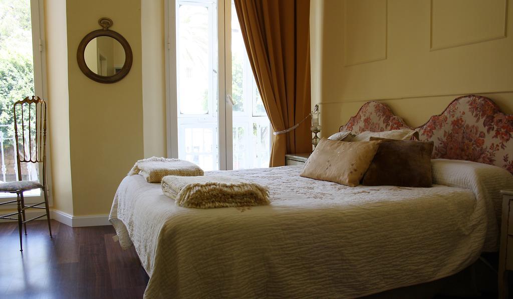 La Casa Azul B&B + Apartments Malaga Ngoại thất bức ảnh