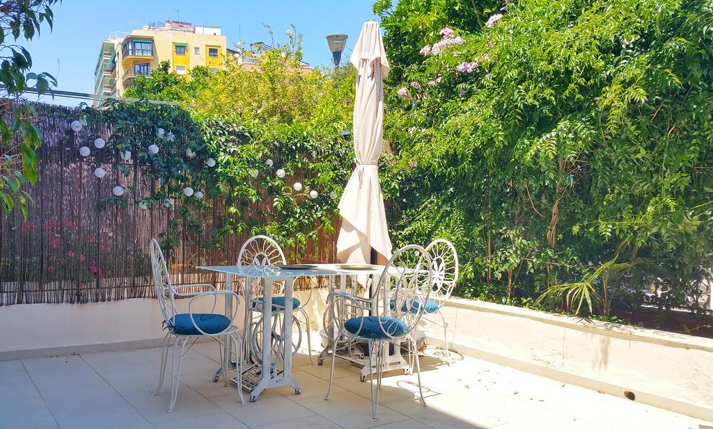 La Casa Azul B&B + Apartments Malaga Ngoại thất bức ảnh